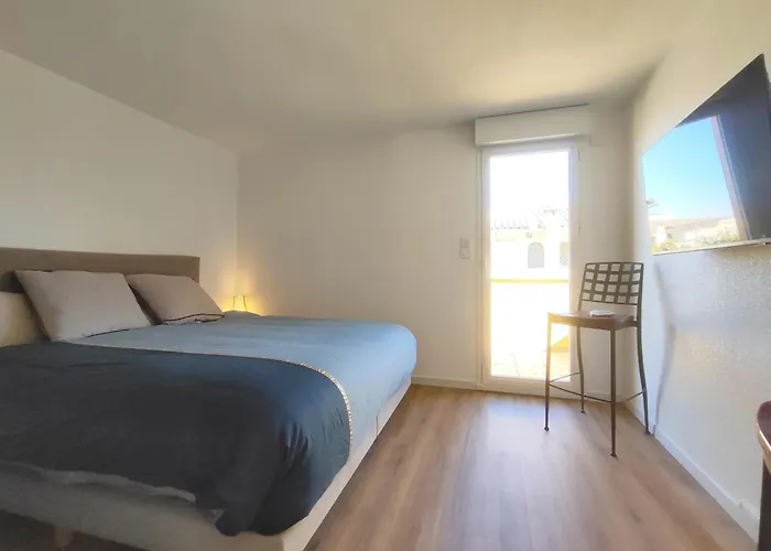 8, La Palmeraie, Village Naturiste, Cap D'agde Holiday home Agde